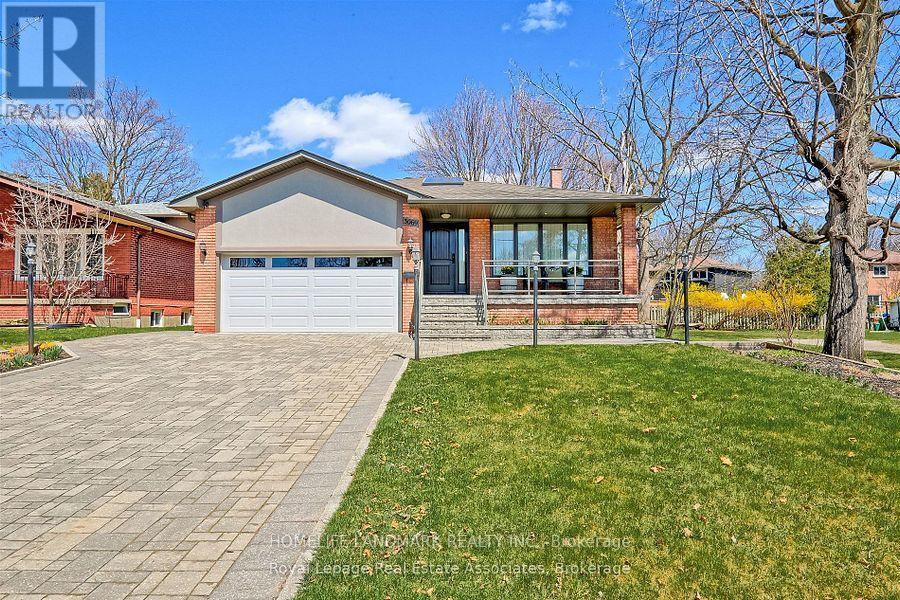 Photo principale - 3069 Given Rd