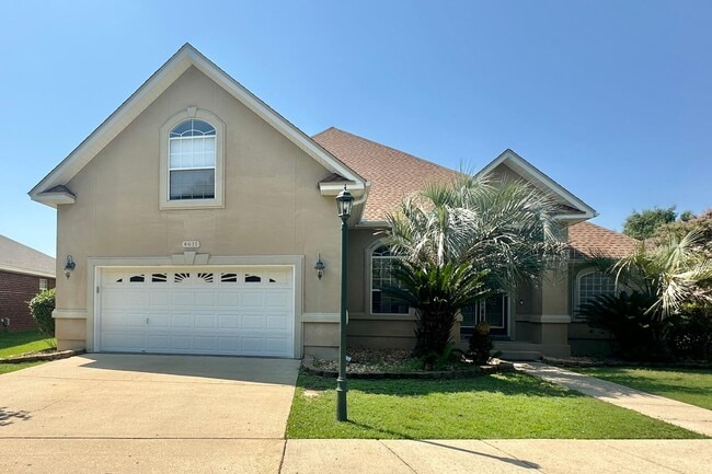 Building Photo - 4611 Chanan Dr