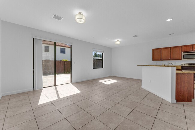 Foto del edificio - 17461 SW 153rd Ct