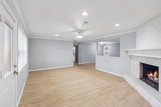 Foto del edificio - 6002 McKnight St