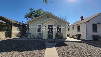 Building Photo - 857 Teller Ave