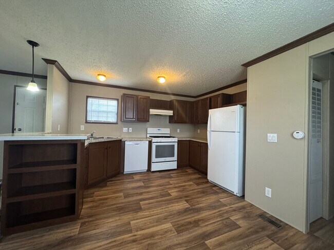 Foto del edificio - 4095 Geranium Ln