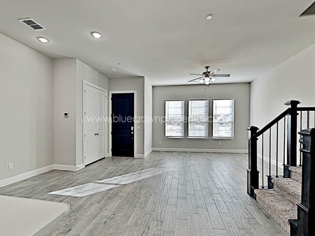 Building Photo - 1455 Perrin Ln.