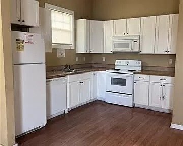Building Photo - Beautiful Home