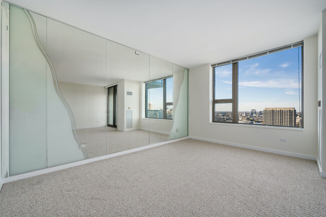 Foto del edificio - 501 N Clinton St