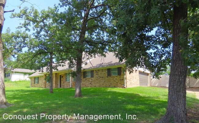 Building Photo - 3 br, 2 bath House - 1016 David Dr.