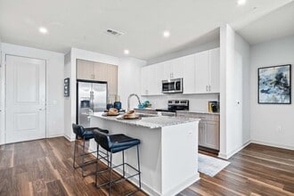 Building Photo - Linden Ranch