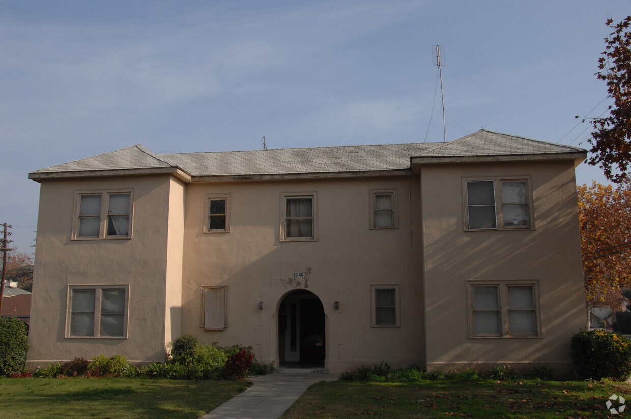 Building Photo - 1340 N Linden Ave