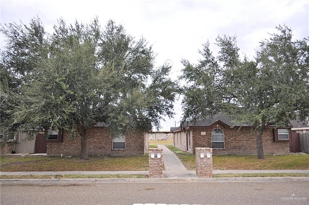 Primary Photo - 1723 W Portales Dr