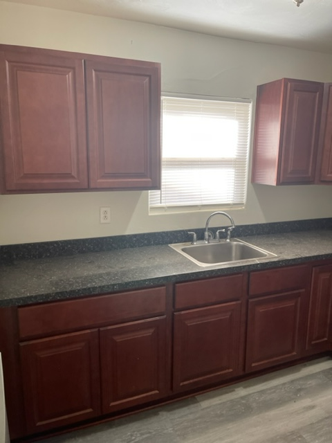 Building Photo - 8612 Willow Terrace