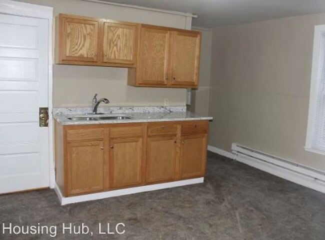Building Photo - 1221 Galtier St