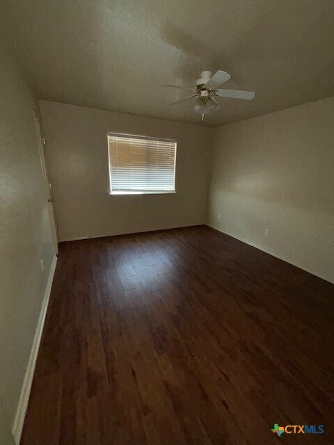 Building Photo - 4411 Abigail Dr