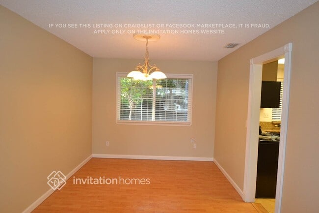 Building Photo - 1515 Woodland Oaks Way