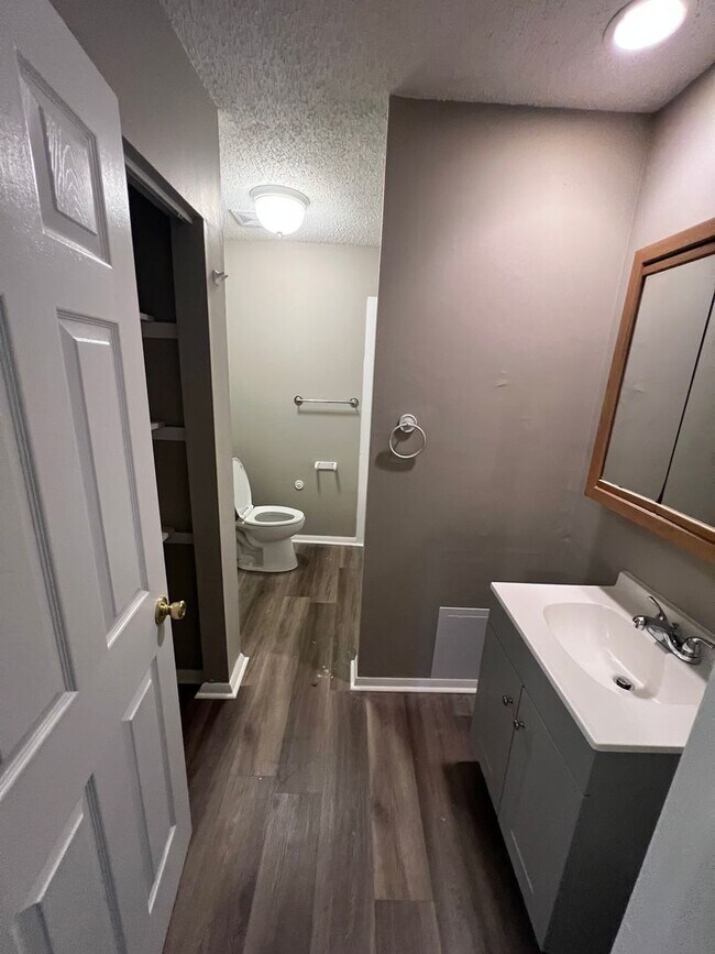 Foto del edificio - 515 Mountain Ridge Rd