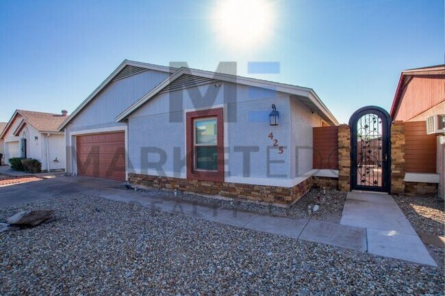 Foto del edificio - 3Bed/2Bath House at 7th/101! JOIN THE WAIT...