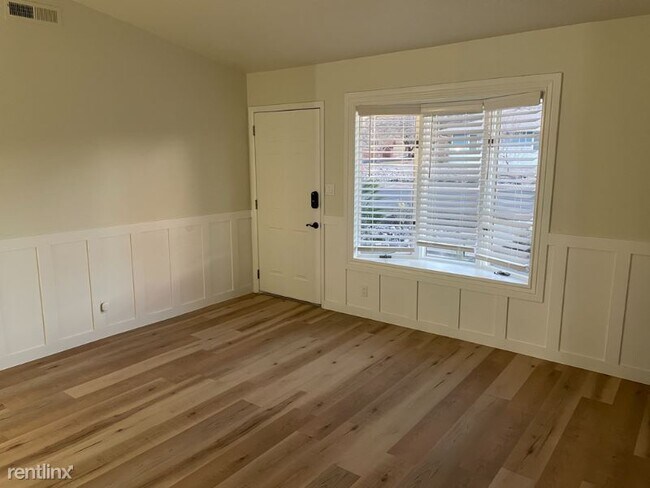 Foto del edificio - 3 br, 2 bath House - 1095 S smoke tree st