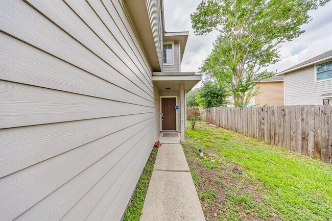 Foto del edificio - 3338 Atherton Canyon Ln