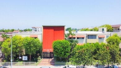 Building Photo - Encino Park West