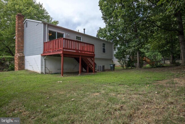 Foto del edificio - 5592 Shannon Ct