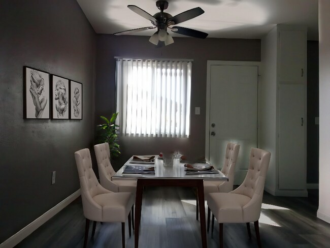 Foto del edificio - 238 N Gold Canyon St
