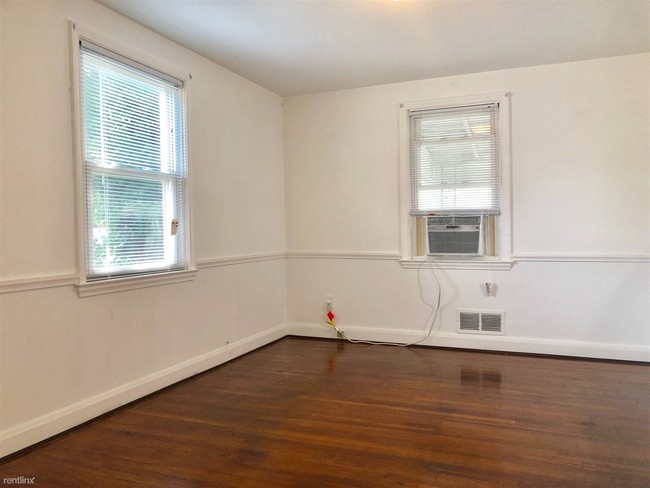 Building Photo - 3 br, 2 bath House - 1318 Woodbourne Ave