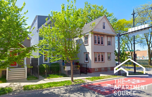 Building Photo - 2856 N Western Ave