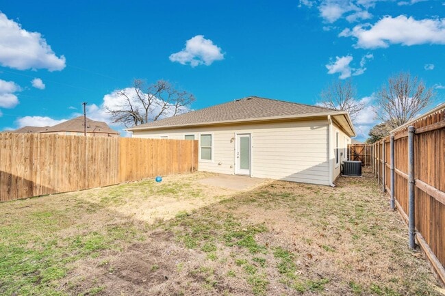 Foto del edificio - 990 Sierra Vista Ct