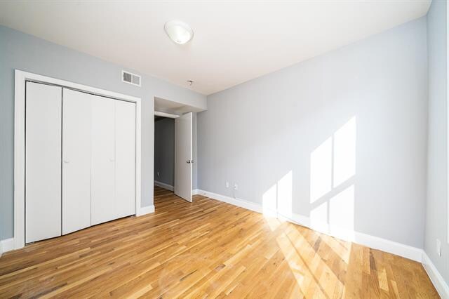 Foto del edificio - 348 8th St