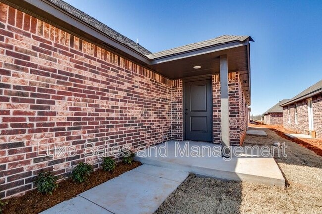 Building Photo - 320 Keiths Wy