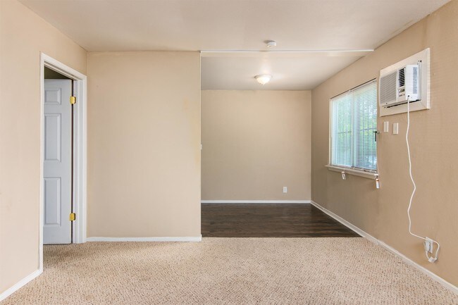 Foto del edificio - 7131 Glen Terrace
