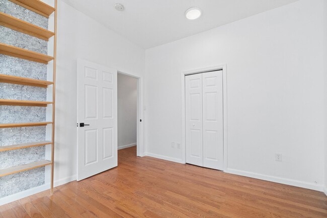 Building Photo - 804 Palisade Ave