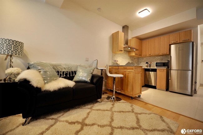 Foto del edificio - 227 Grand Street