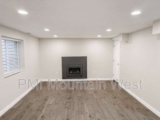 Foto del edificio - 762 Lacey Way