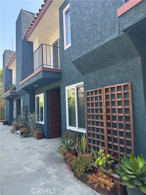 Building Photo - 11916 Venice Blvd.