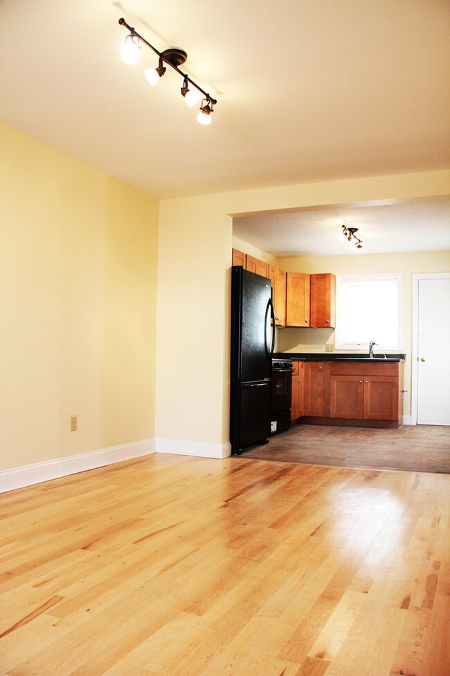 Photo - 47 St Mary's St Apartment