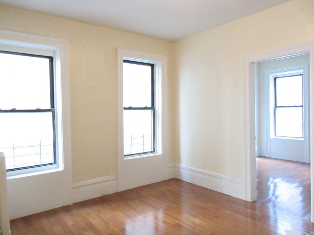 Primary Photo - 619 W 135th St