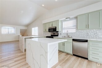 Building Photo - 8009 Celestial Ave