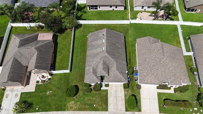Building Photo - 2916 White Cedar Cir