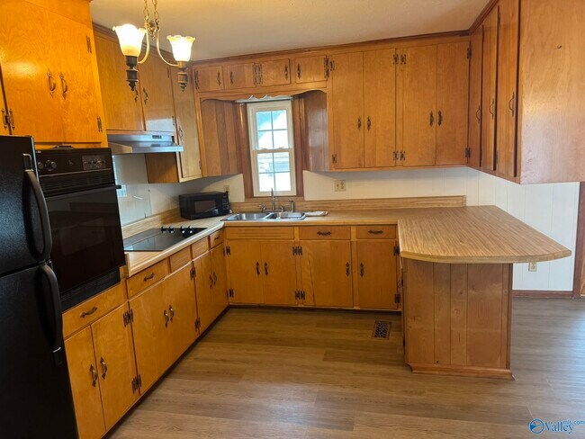 Foto del edificio - 27839 Mooresville Rd