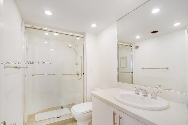Building Photo - 1111 Crandon Blvd