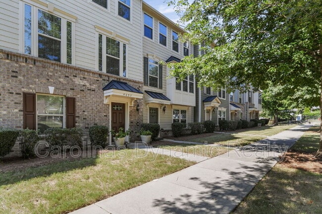 Building Photo - 4061 Zilker Park Dr