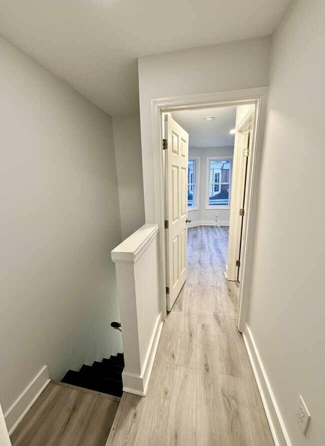 Foto del edificio - 665 E Wensley St