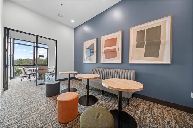 Building Photo - Meridian East Chatham