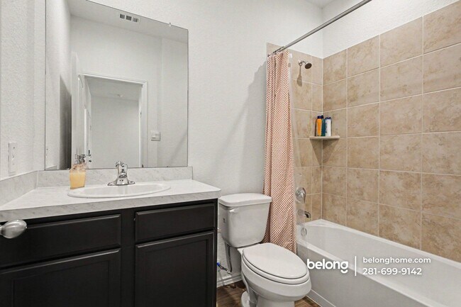 Foto del edificio - 21427 Hawthorne Pr Dr