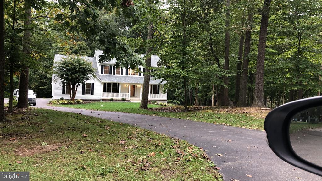 Foto principal - 815 Carson Rd
