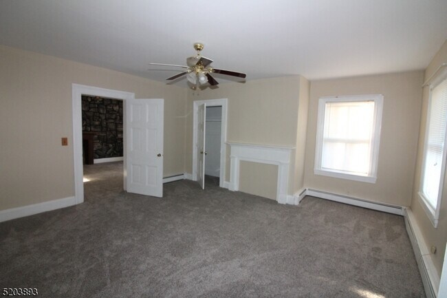 Foto del edificio - 172 Musconetcong River Rd
