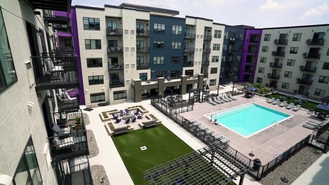 Neon Burnsville - 14501 Grand Ave S Burnsville, MN 55306