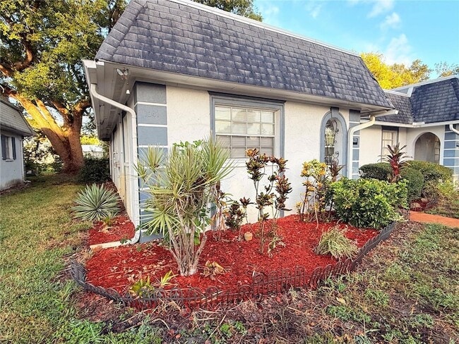 Foto del edificio - 4221 Touchton Pl