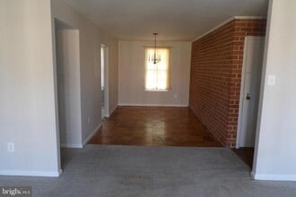 Building Photo - 762 Quince Orchard Blvd