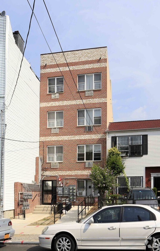 Primary Photo - 765 Home St